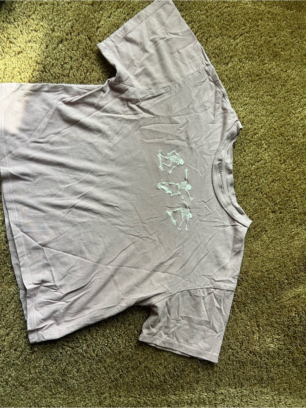 Women's Mauve Cropped Tee with Skeleton Graphic